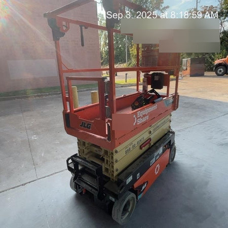 2025 JLG ES1932