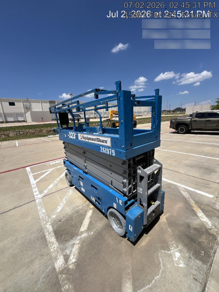 2022 GENIE GS-3232