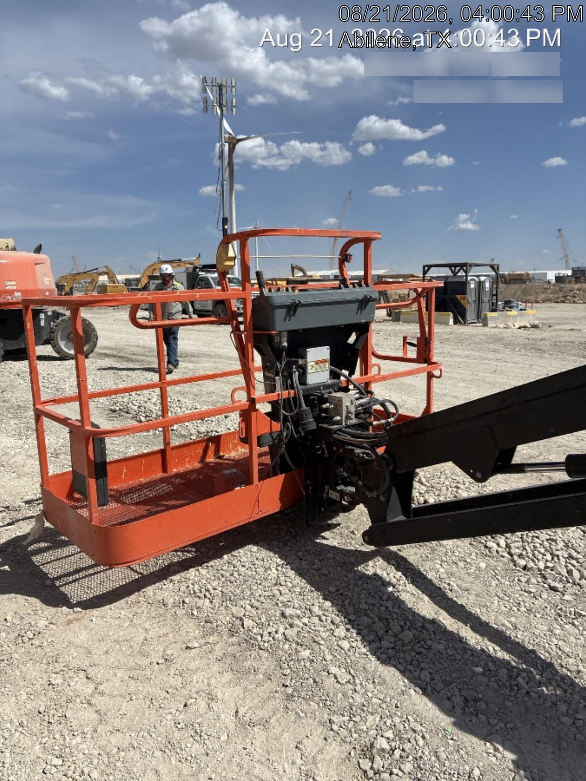 2024 JLG 660SJ