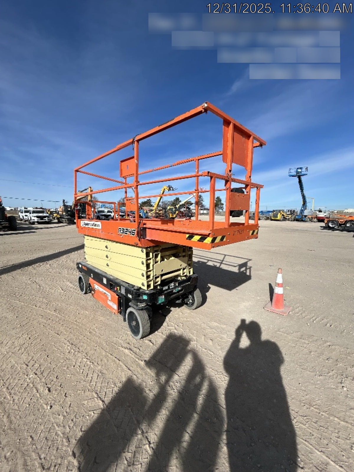 2022 JLG R3246