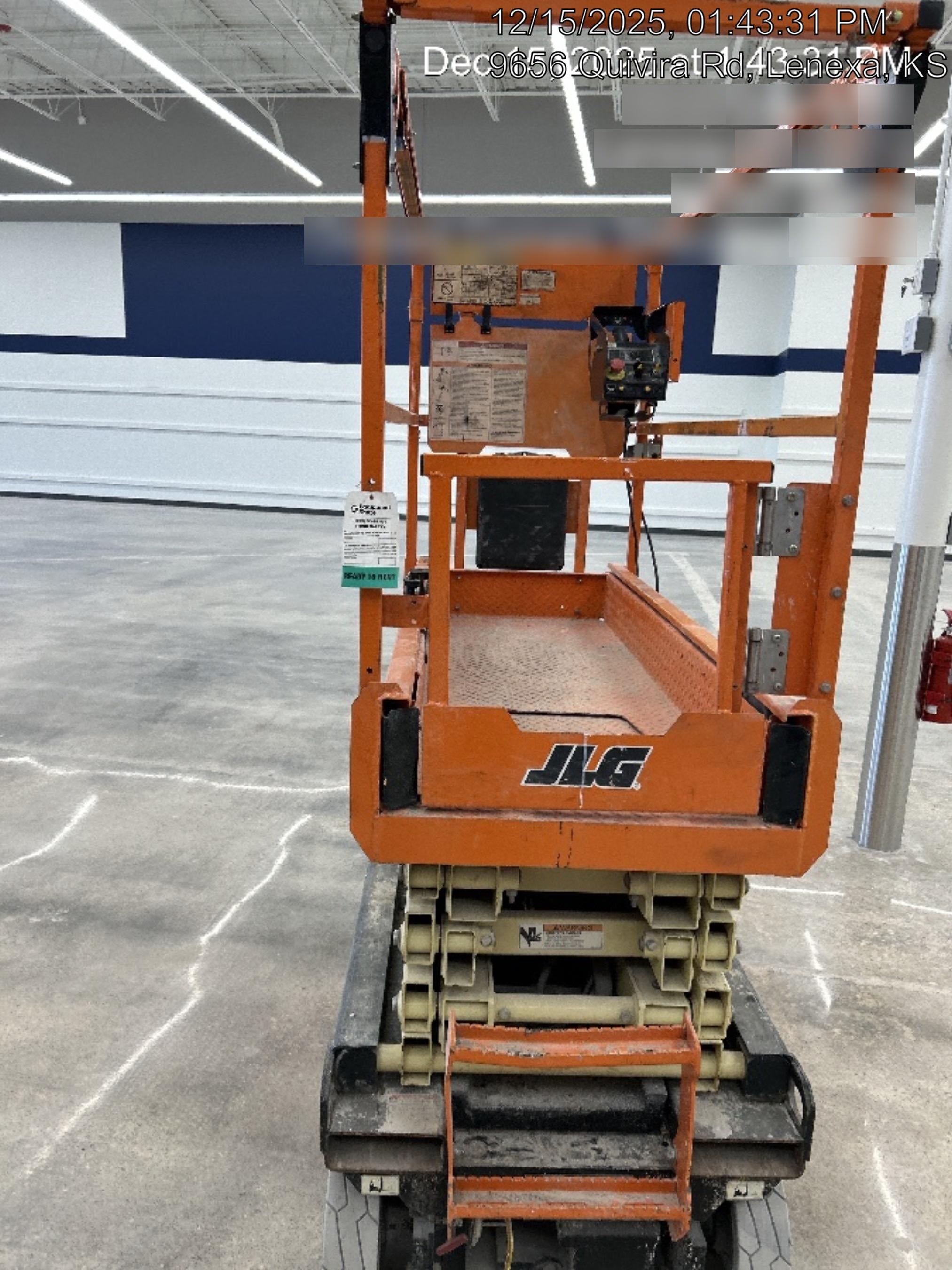 2021 JLG ES1932