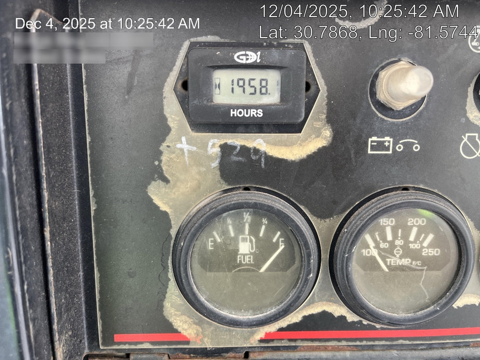 2018 Lincoln Electric Vantage 322 Lincoln Vantage 322 Welder Ready Pak 3 - Vantage 322, Trailer, Fender and light kit, Cable rack