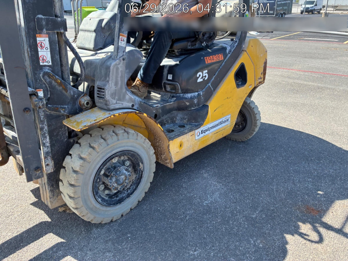 2021 KOMATSU FG25T-16