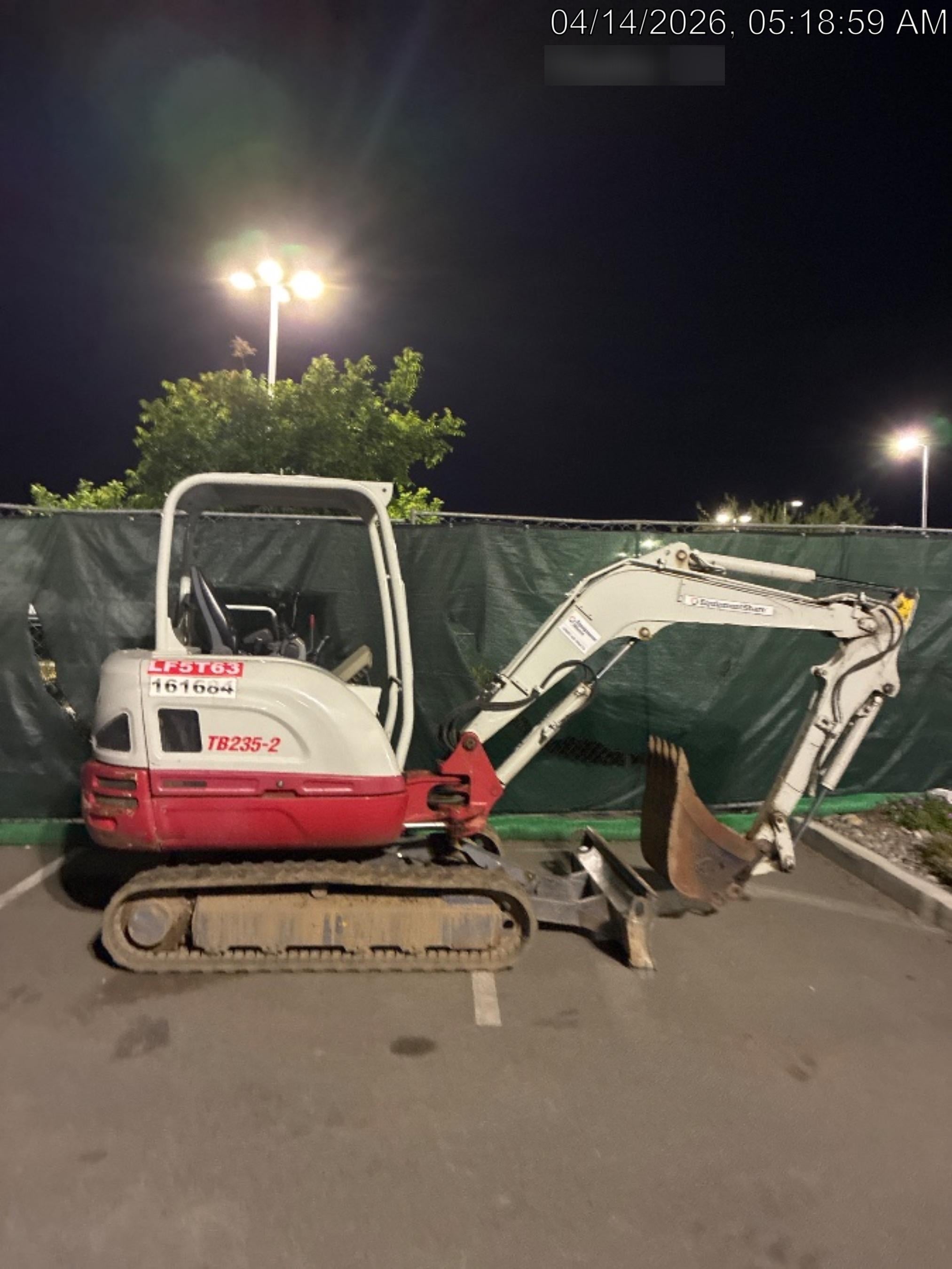 2021 TAKEUCHI TB235-2R