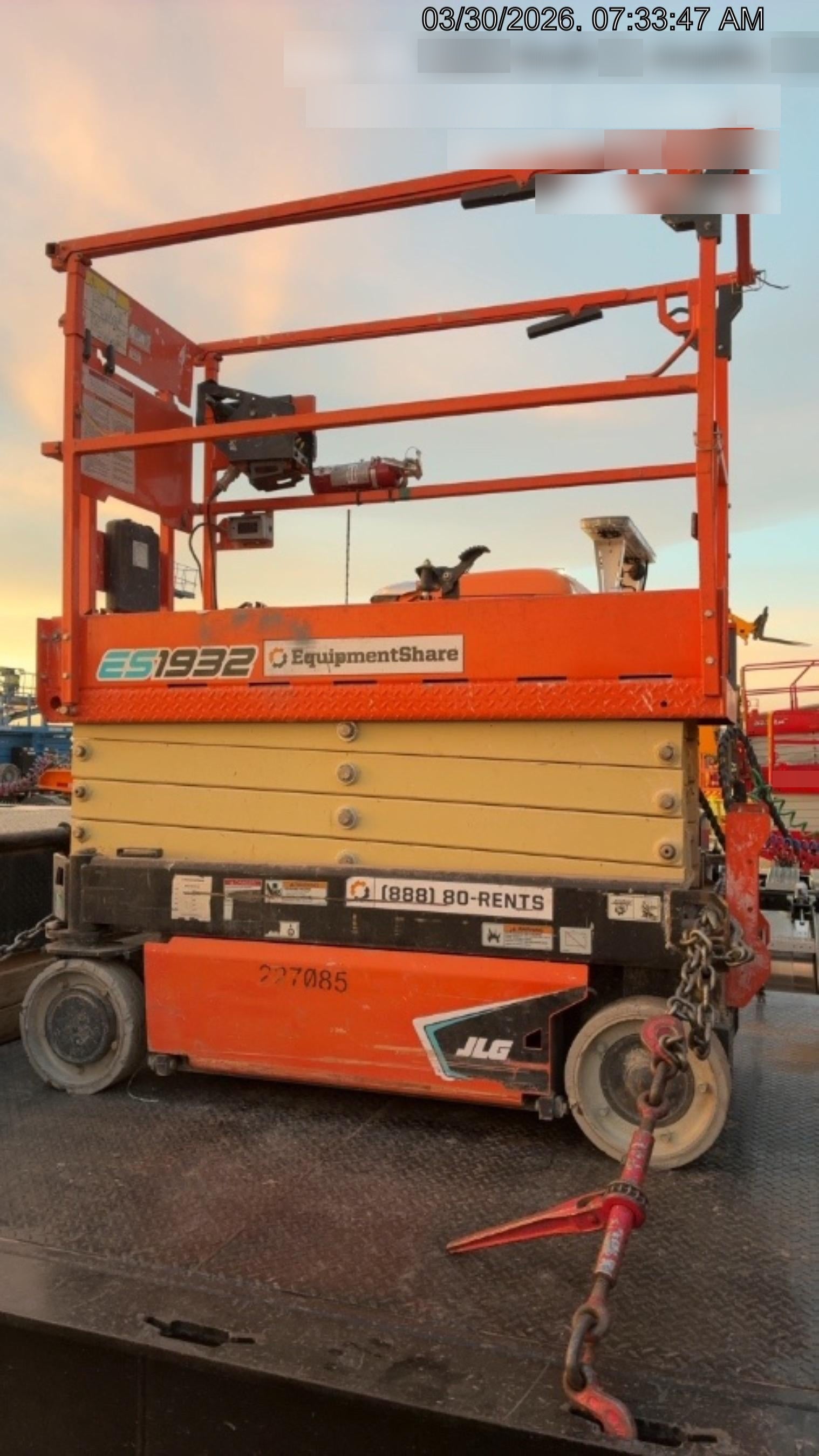 2022 JLG ES1932