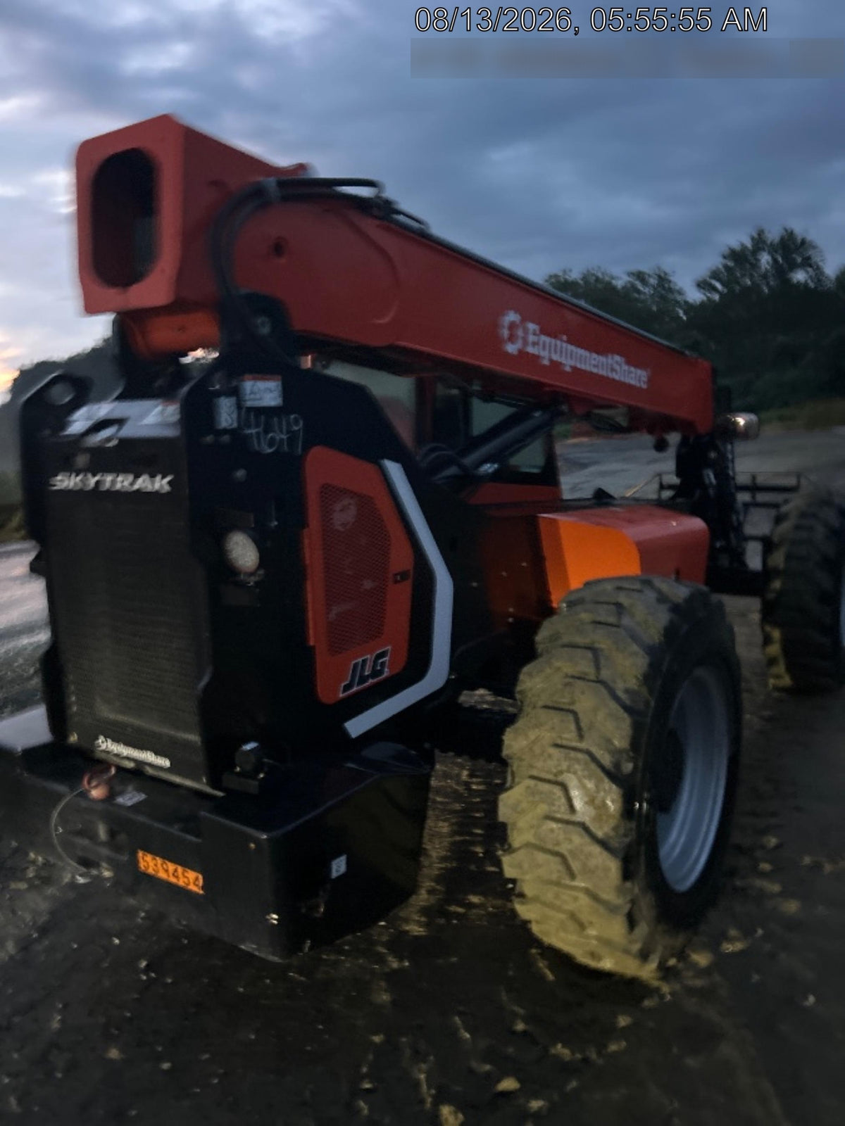 2025 SKYTRAK 8042