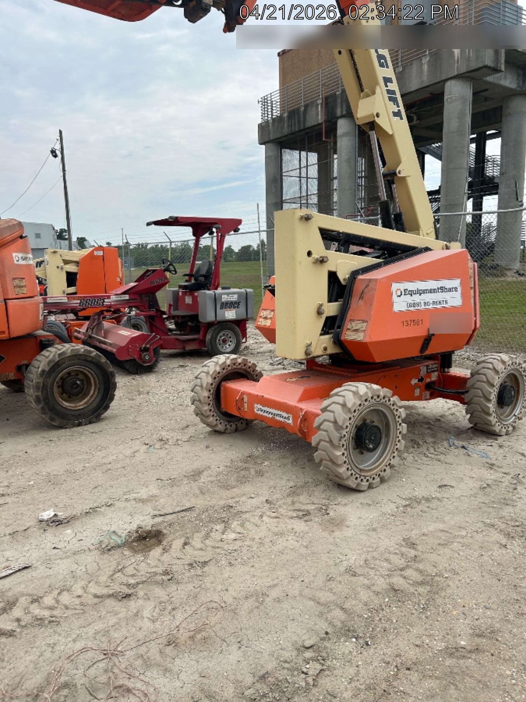 2021 JLG 340AJ