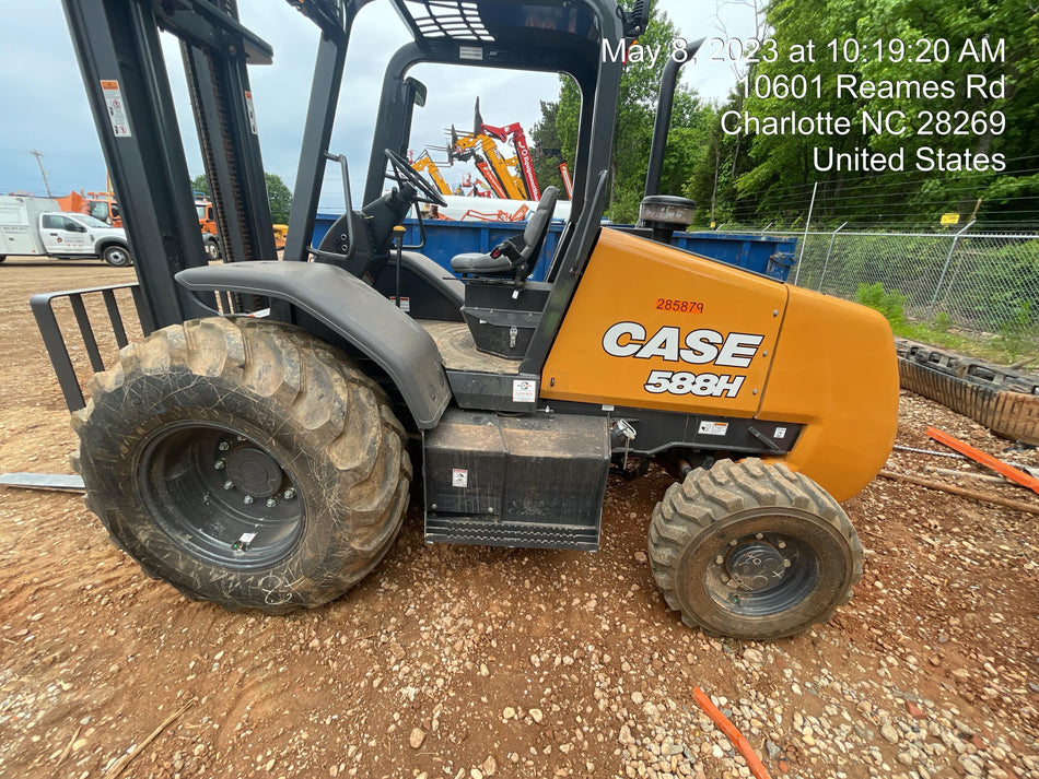 2023 CASE 588H