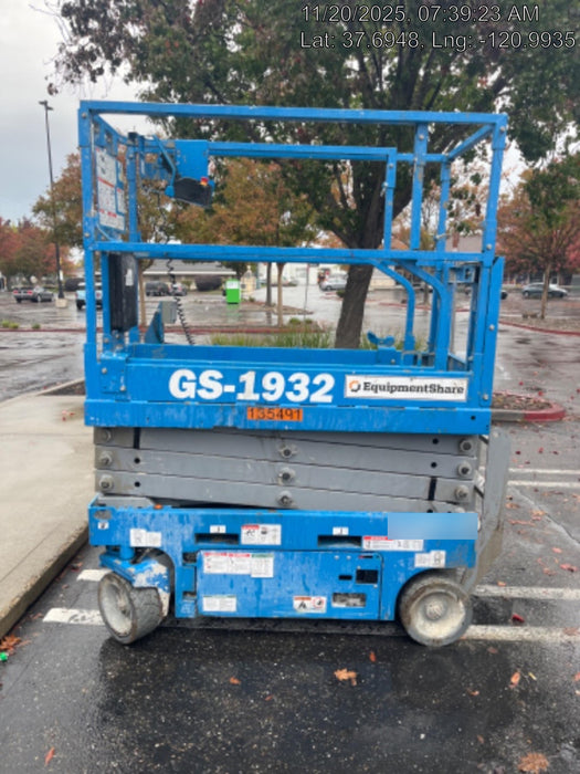 2021 GENIE GS-1932