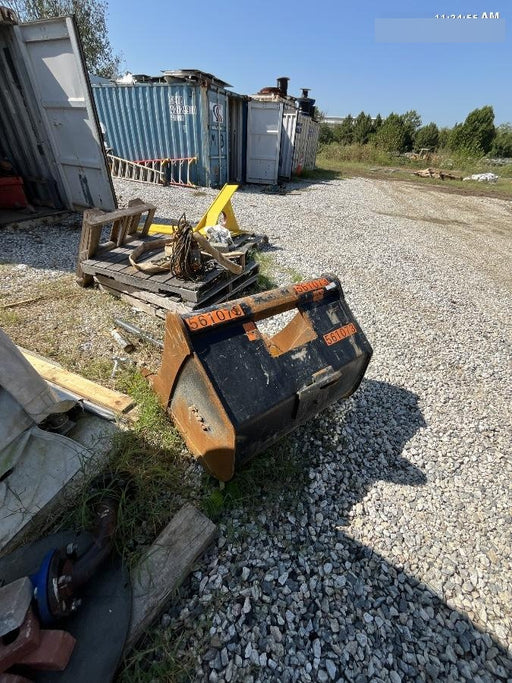 2025 TAKEUCHI 36" Bucket - Takeuchi