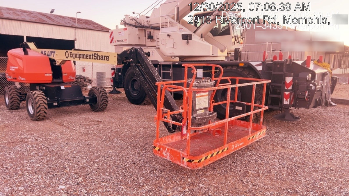 2023 JLG 460SJ
