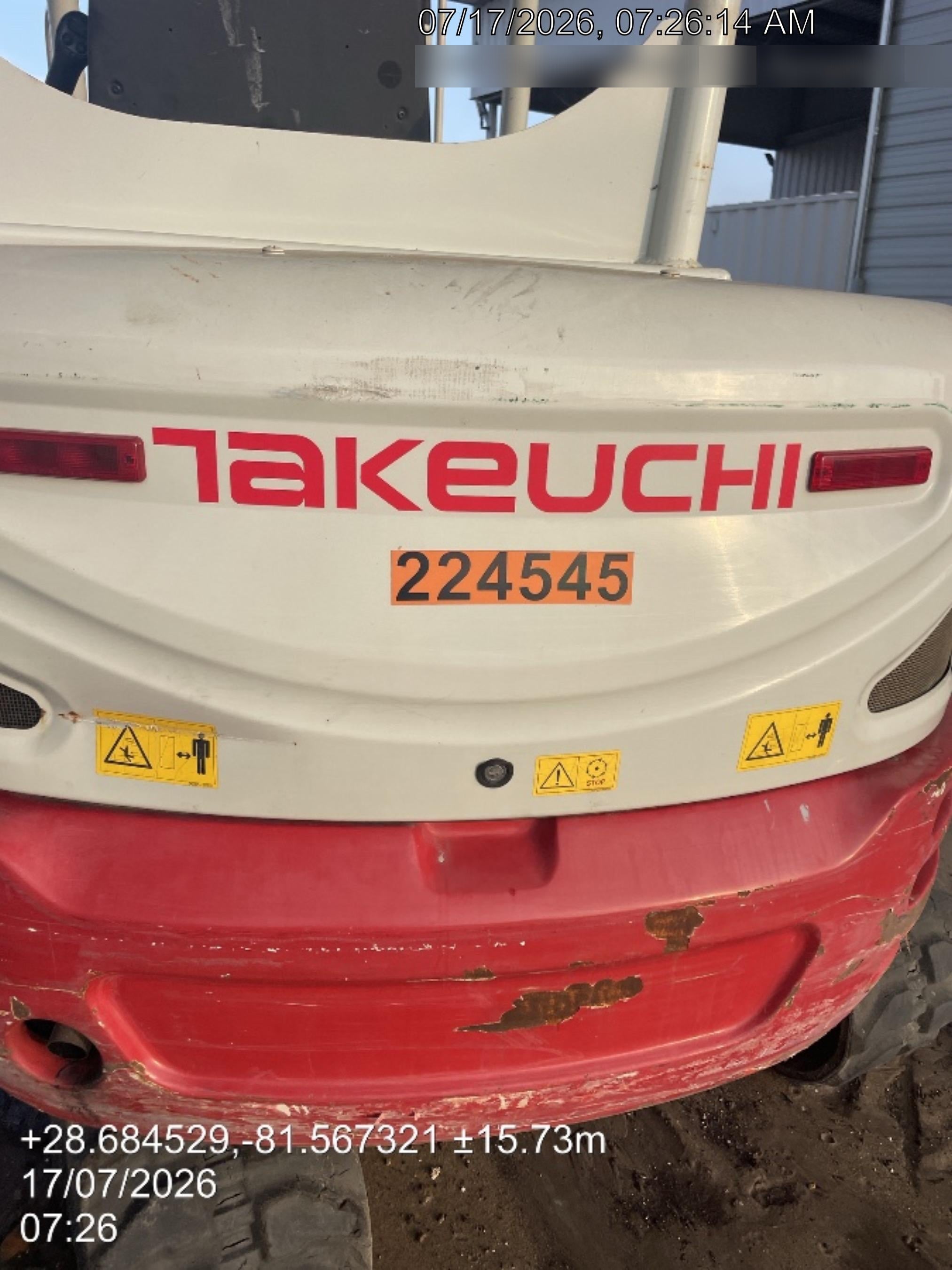 2022 TAKEUCHI TB235-2R