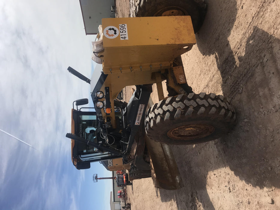 2019 JOHN DEERE 672G