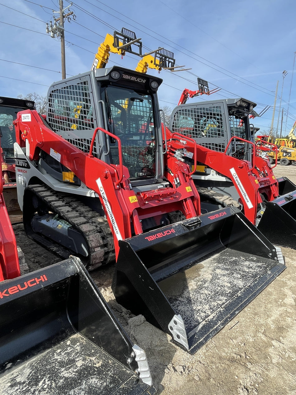 2023 TAKEUCHI TL10V2-CR