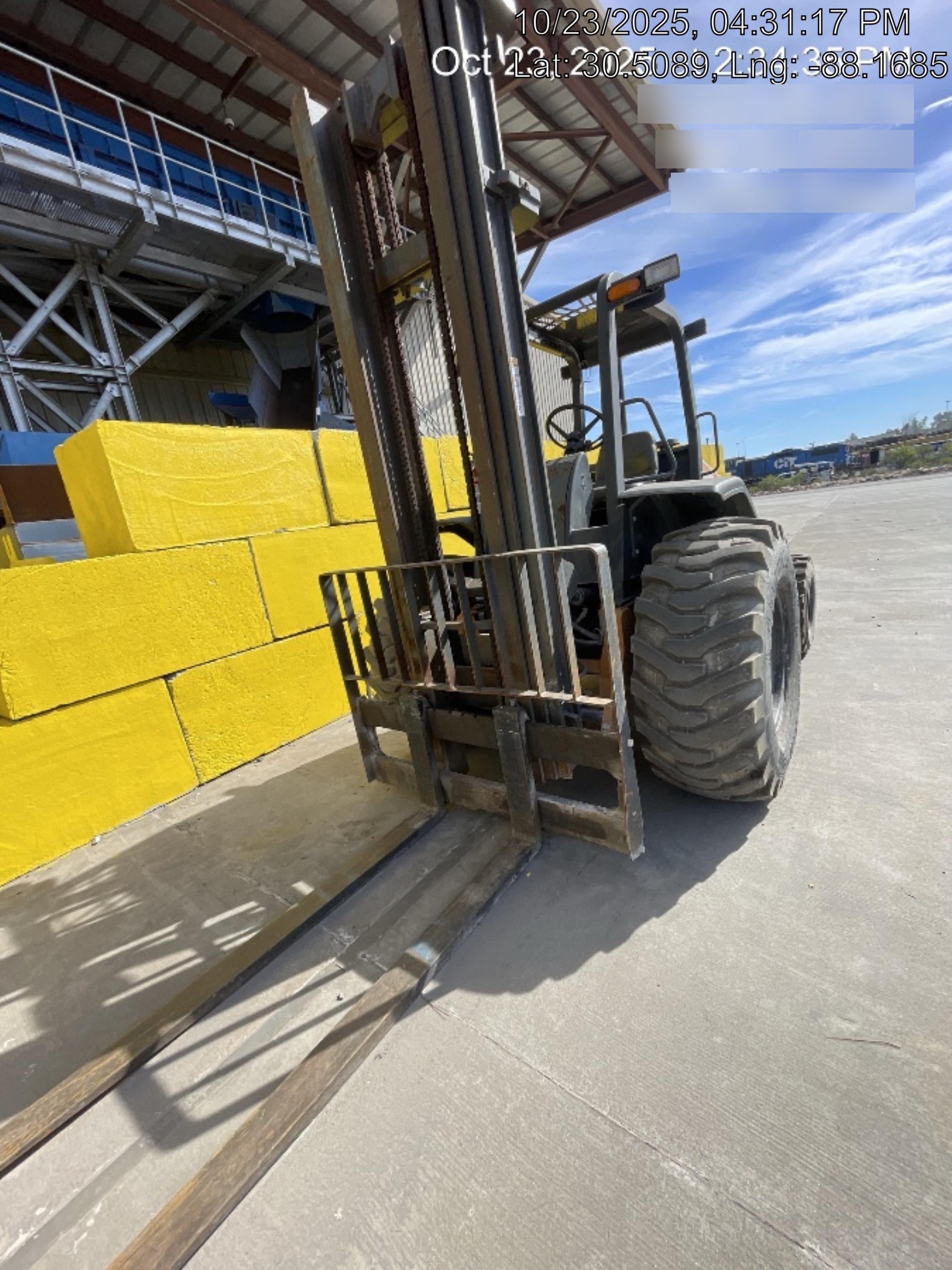 2019 CASE 588H