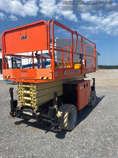 2022 JLG RT4069
