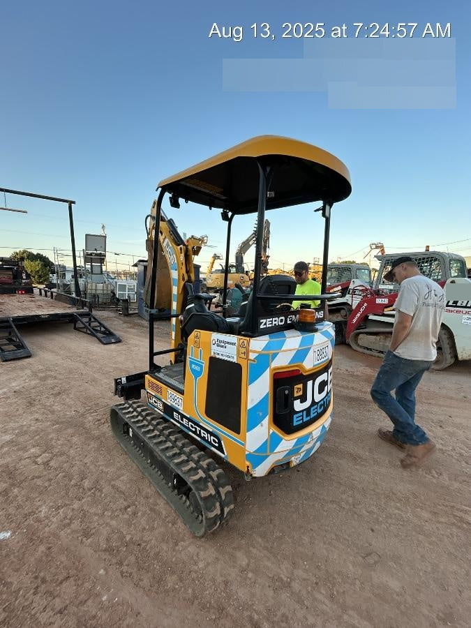 2022 JCB 19C-1E Canopy, Rubber Track, Beacon, Dipper, WL, Coupler, ES Decals
