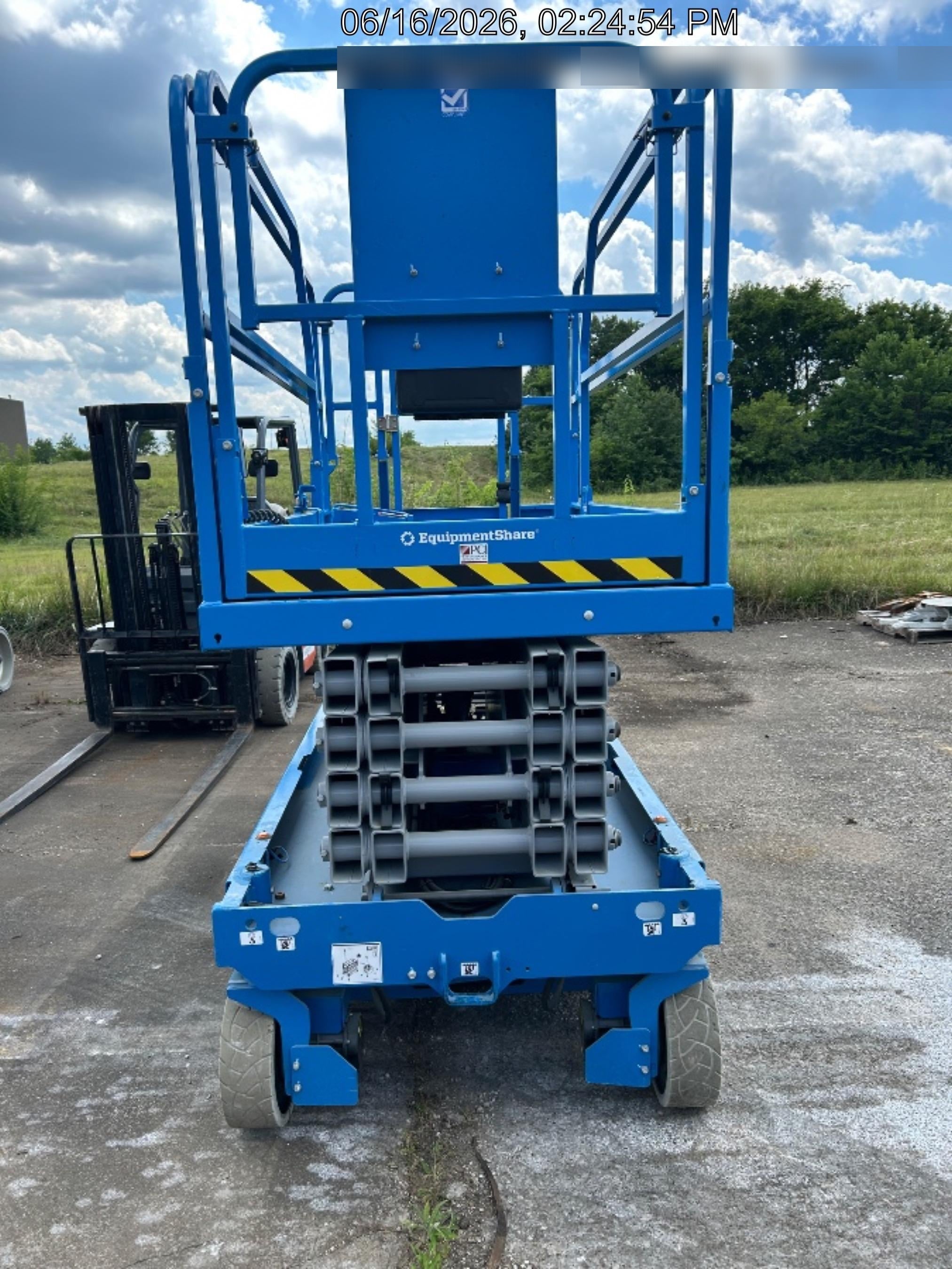 2025 GENIE GS-3246