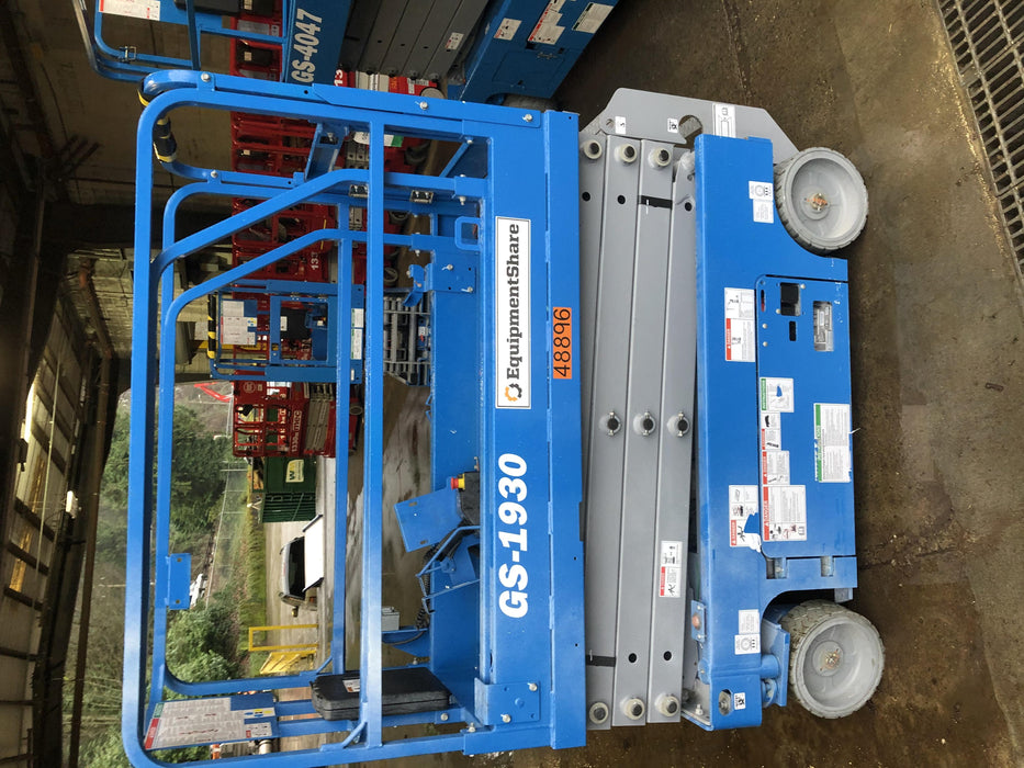 2019 Genie GS-1930 Half Height Swing Gate, 800W Inverter