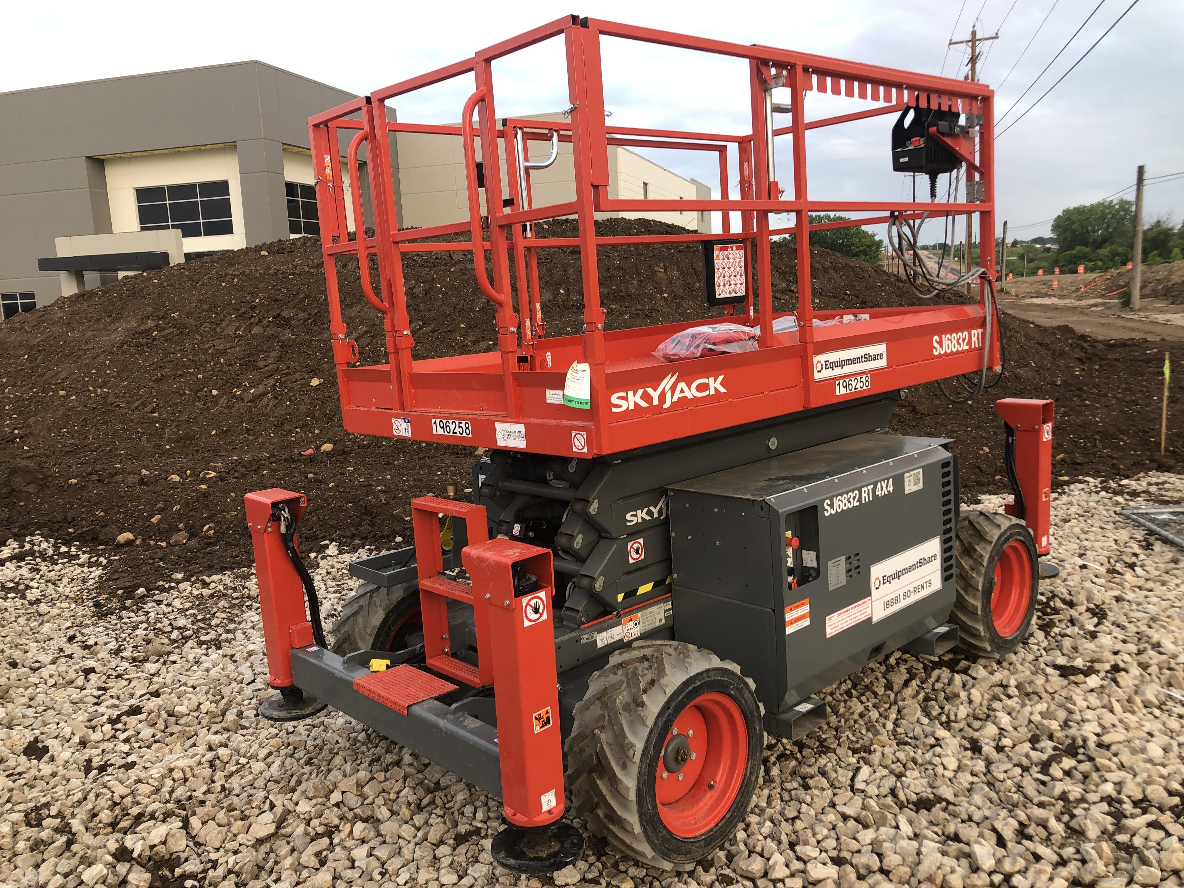 2021 SKYJACK SJ6832 RT