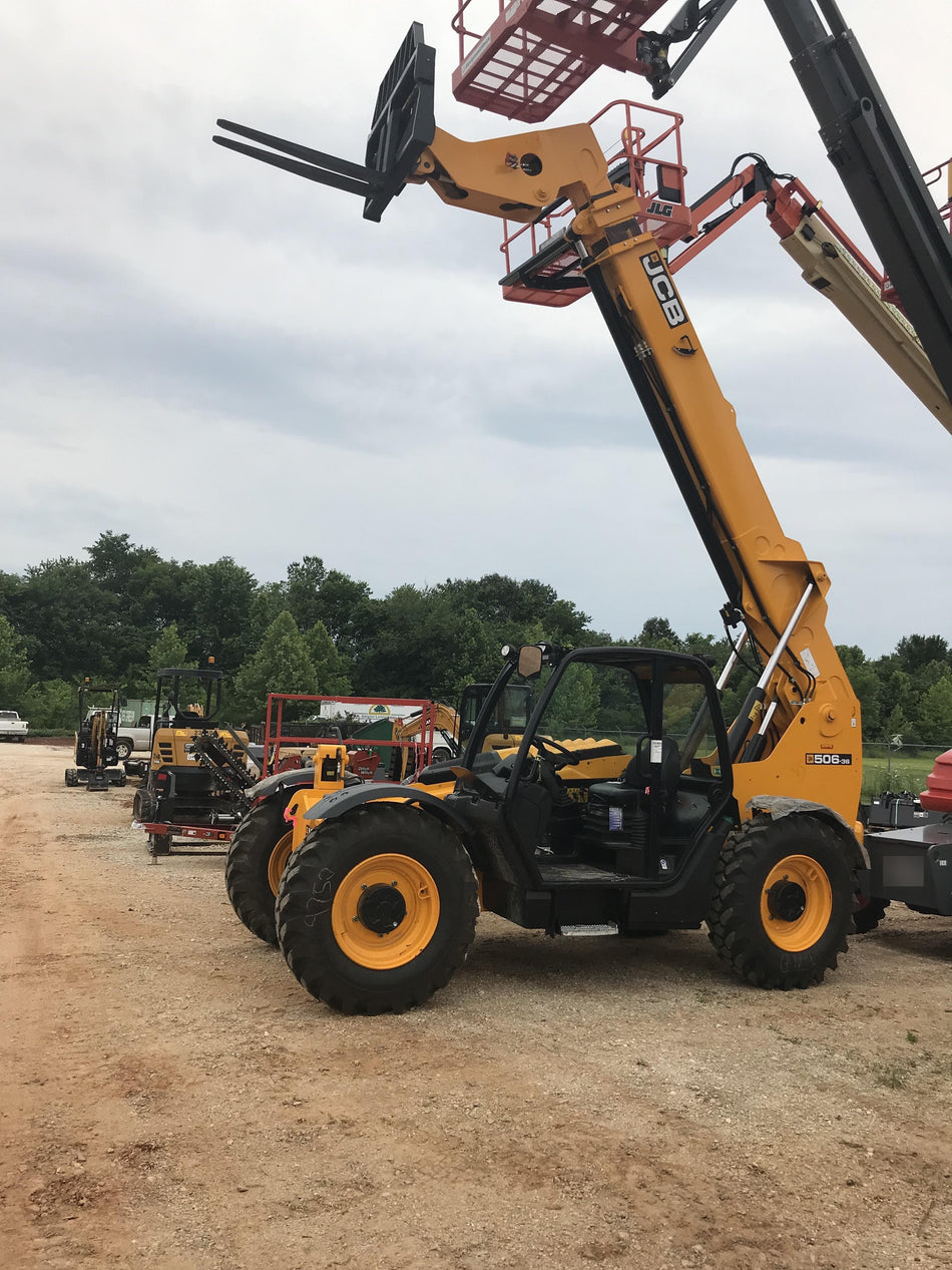 2019 JCB 506-36 Canopy, 74 HP, FF Tires, STD Worklight, Beacon, Aux Hydraulics, Lifting Eye, Back up Alarm 48" Carriage/48" Forks