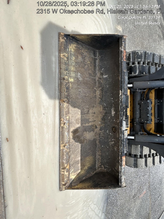 2025 JOHN DEERE 84" Bucket - John Deere