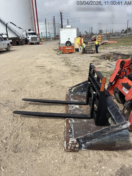 2026 ARROW MATERIAL HANDLING 60" Pallet Forks - Arrow