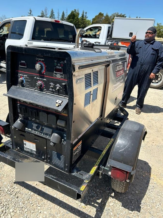2019 Lincoln Electric Vantage 322 Welder Ready-Pak 3, Two wheel trailer, Fender and Light kit, Cable Rack