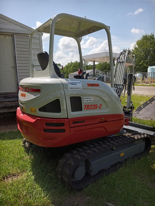 2021 TAKEUCHI TB235-2R