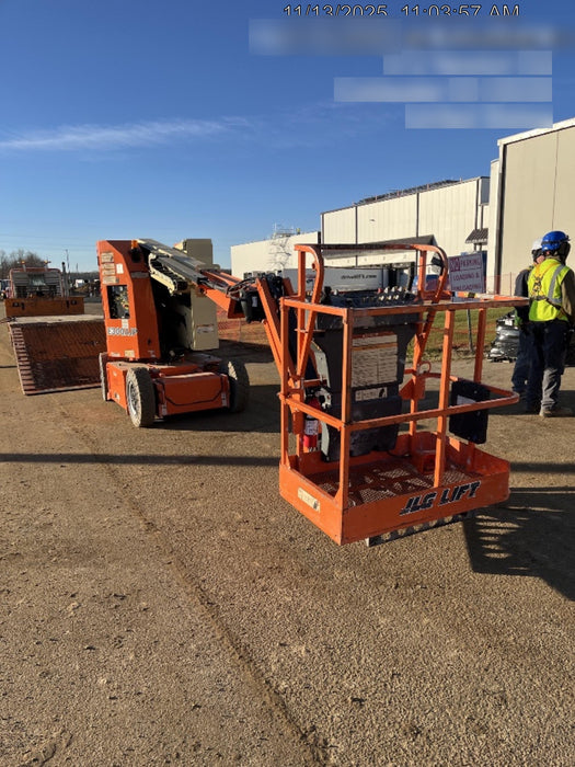 2019 JLG E300AJP
