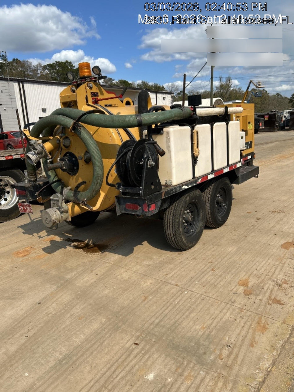 2022 VAC-TRON LP573XDT