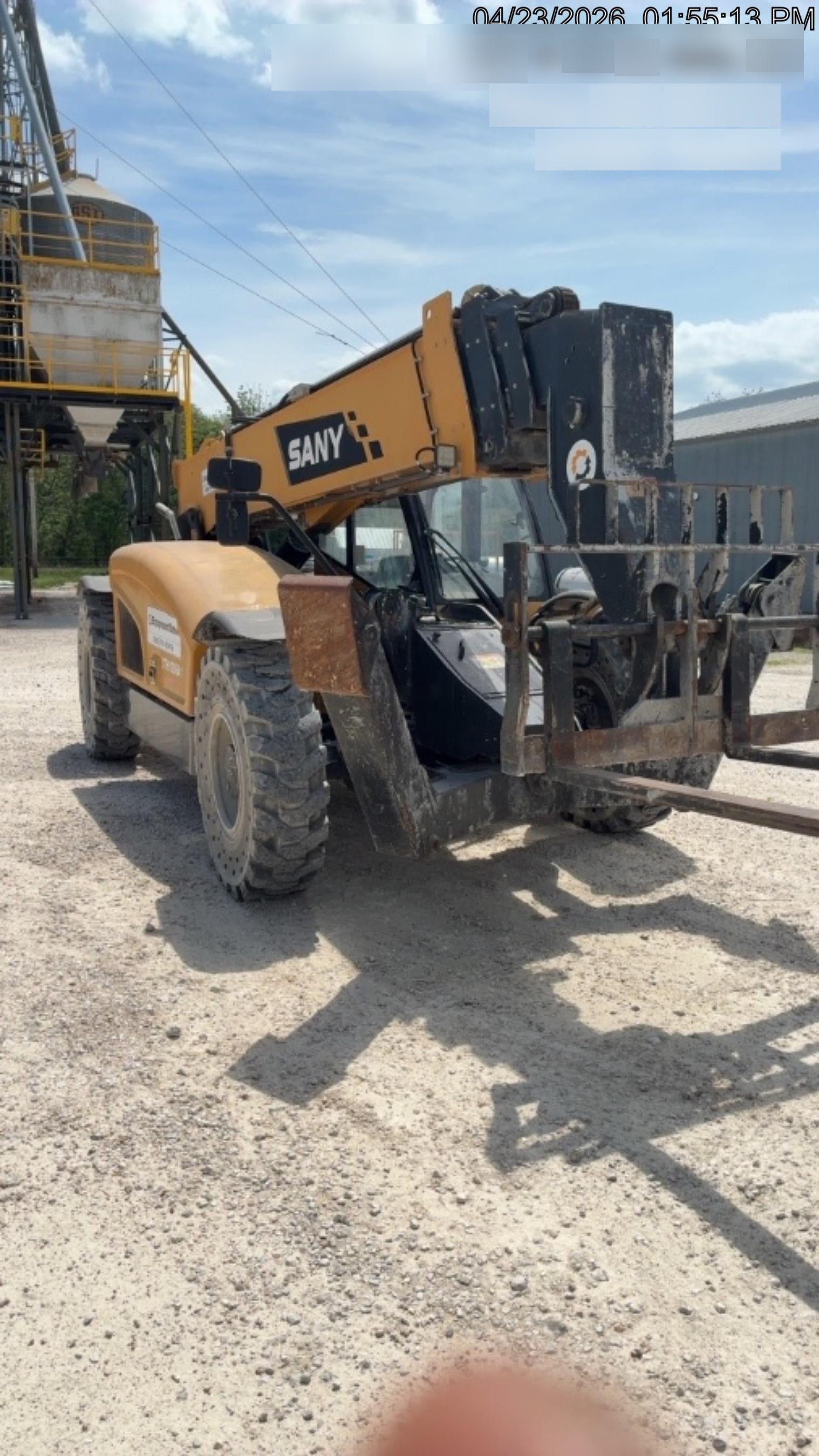 2021 SANY STH1056