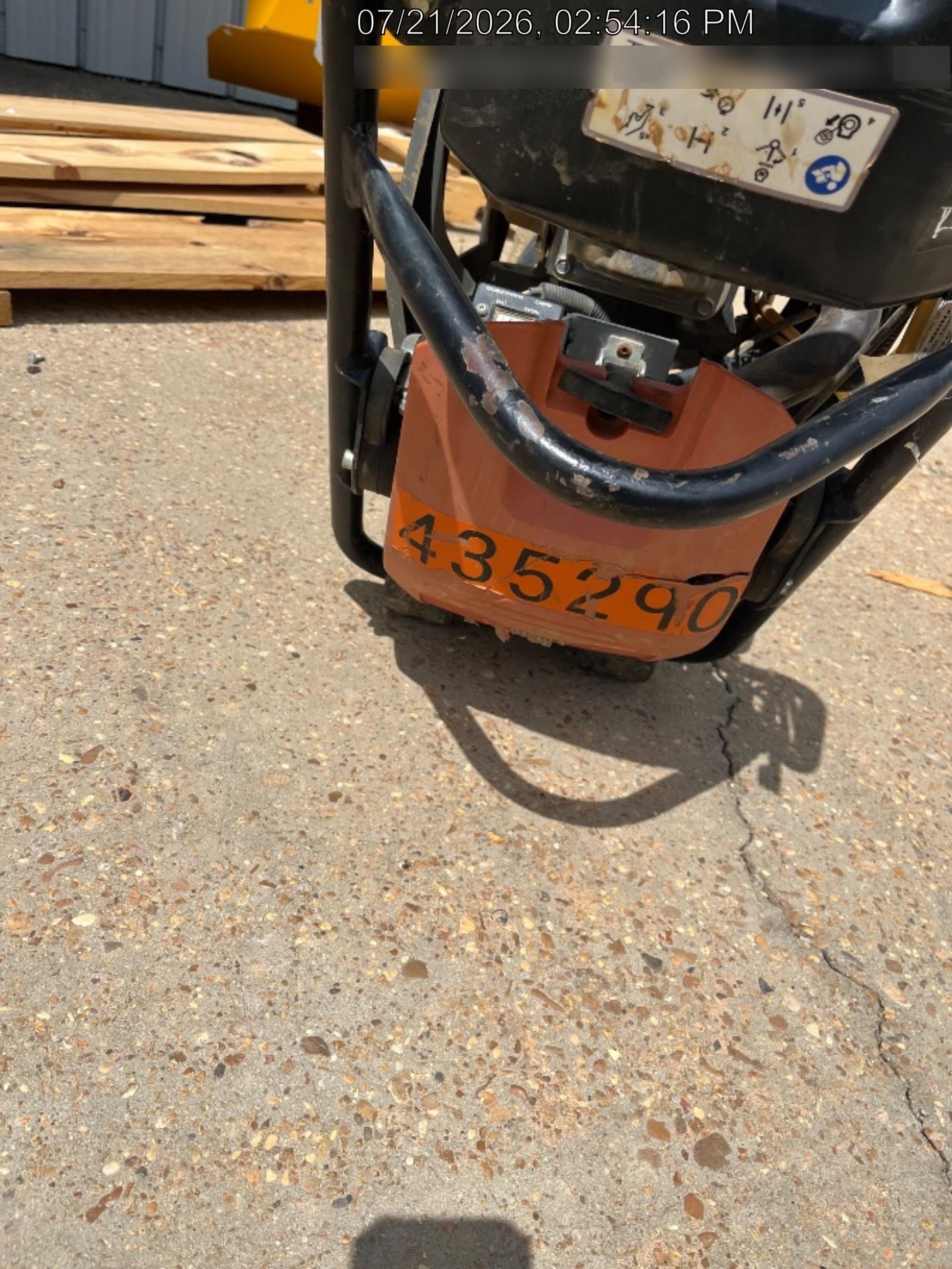 2024 HUSQVARNA LT6005