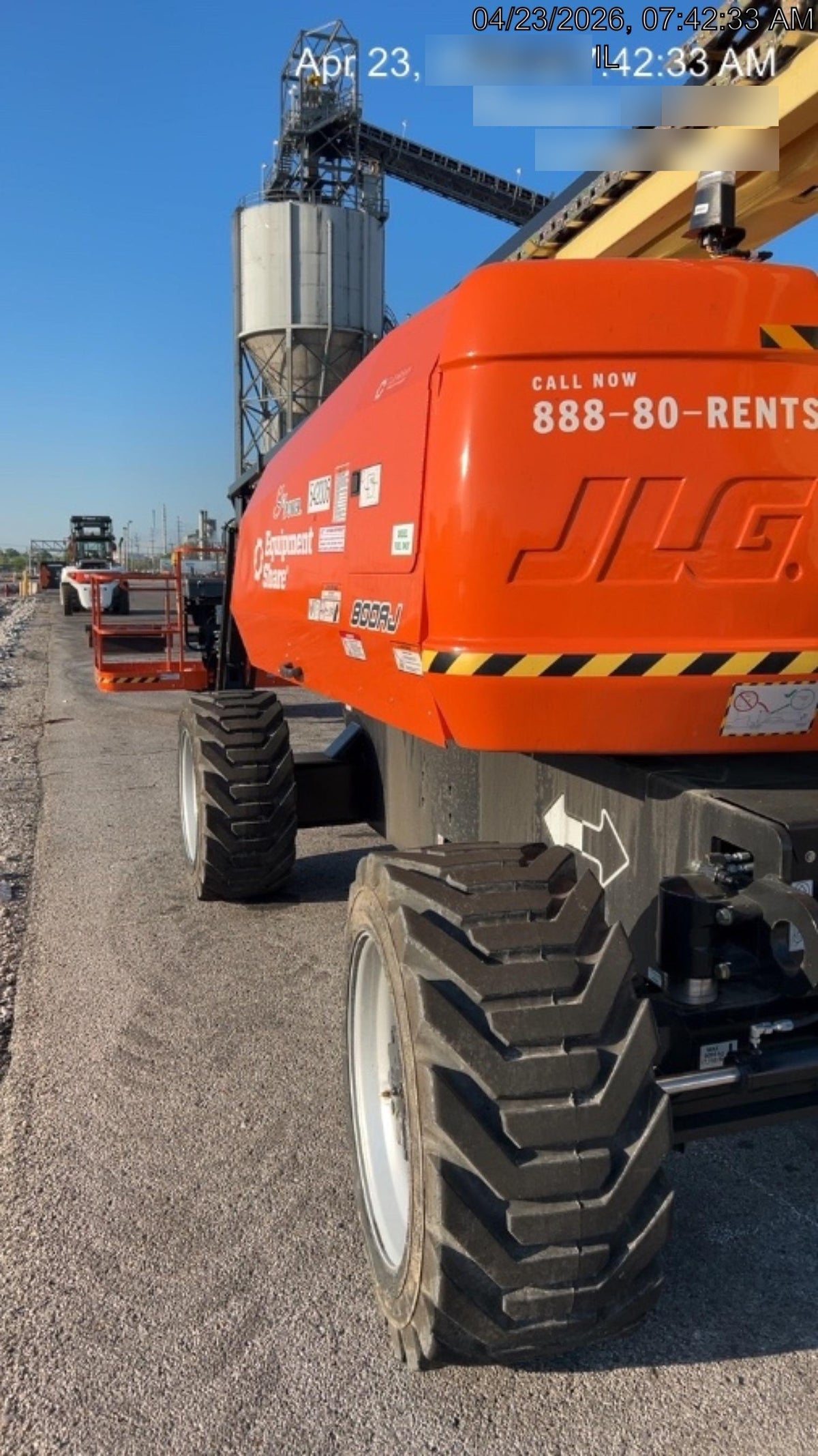 2025 JLG 800AJ