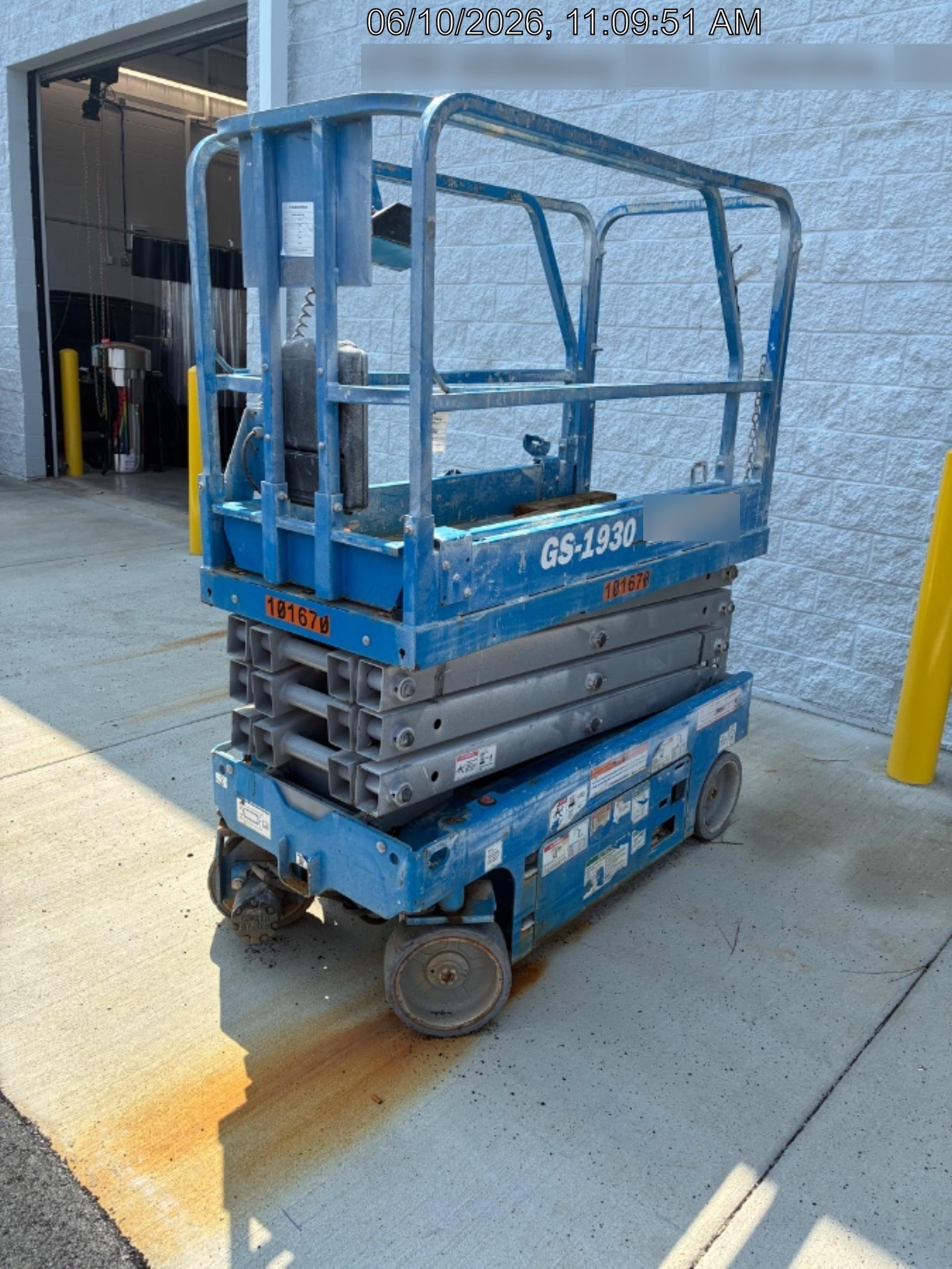 2020 Genie GS-1930 Fixed rails with chain entry gate - Pre A92.20