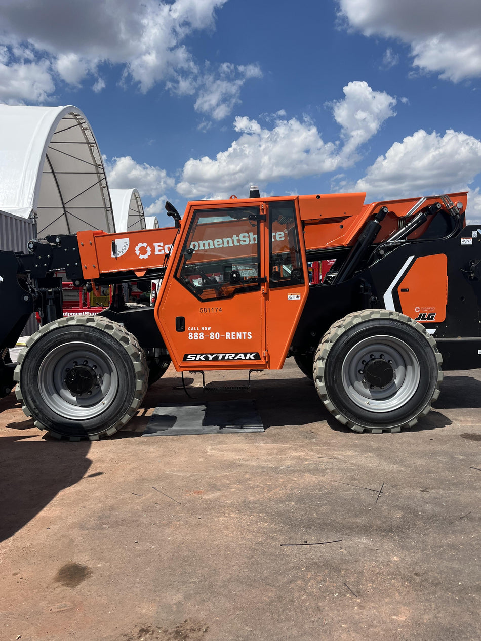2025 SKYTRAK 10054