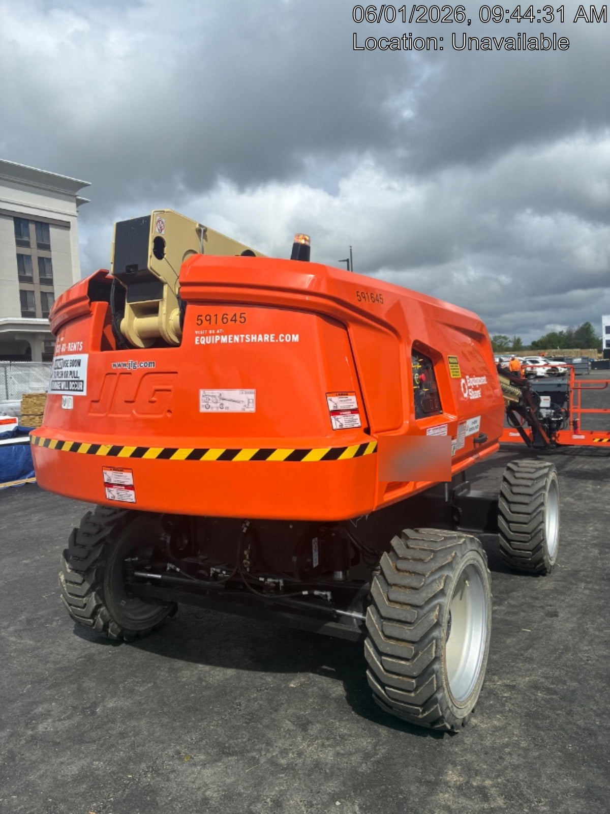 2025 JLG 660SJ