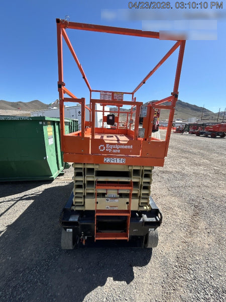 2022 JLG ES3246