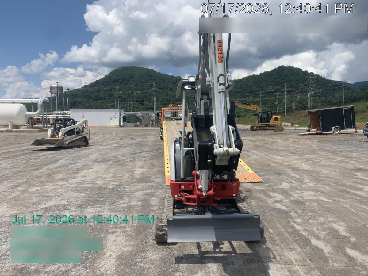 2023 TAKEUCHI TB225R