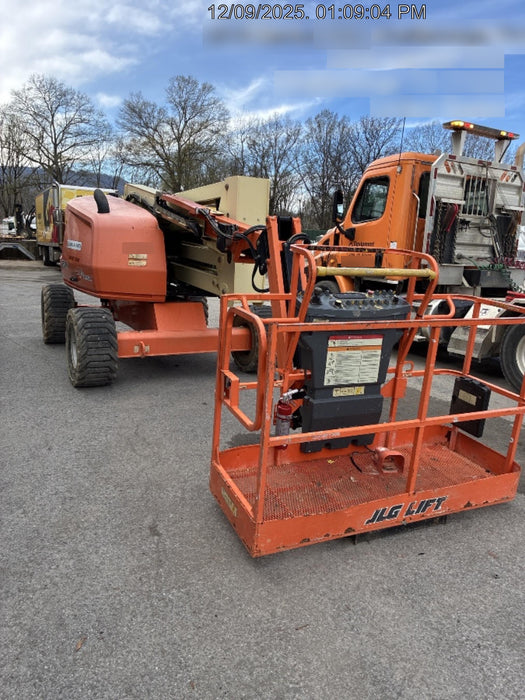 2019 JLG 450AJ
