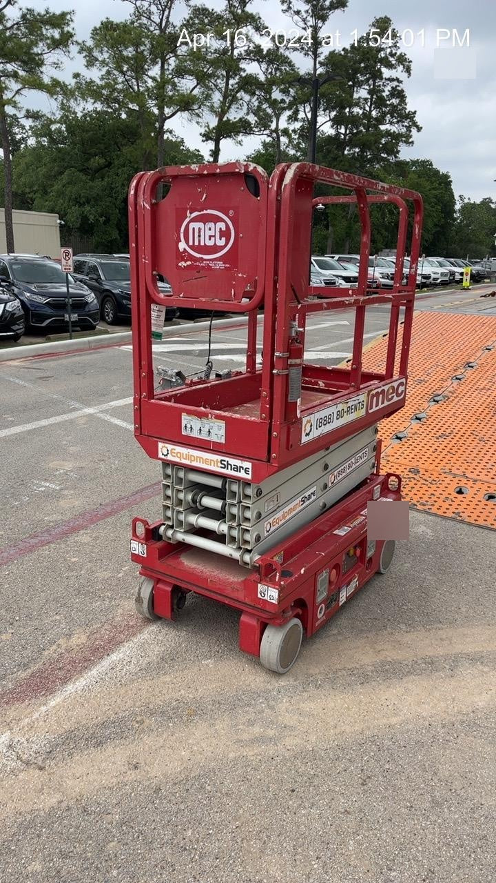 2019 MEC 1330SE MEC 1330SE w/ES Track Hardware, Full Extended 2 Year Warranty