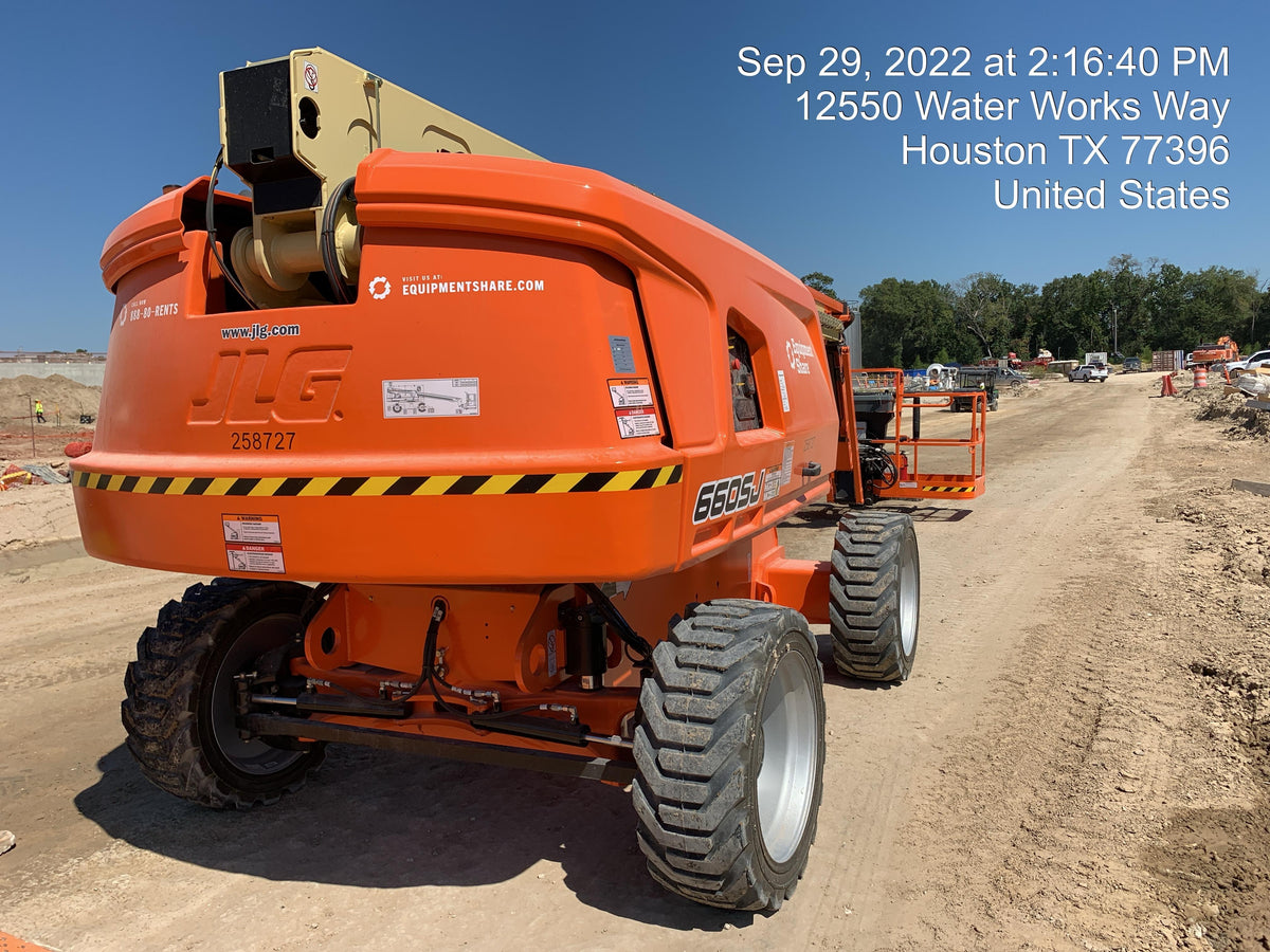 2022 JLG 660SJ