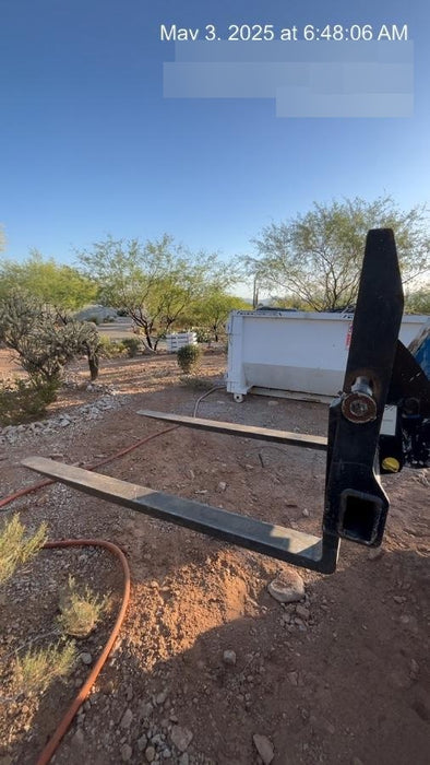 2018 Genie GTH-636 Genie GTH-636 w/Open ROPS, Work Lights, Solid Tires, RH Cab Mesh, Beacon, 48" Carriage and Forks