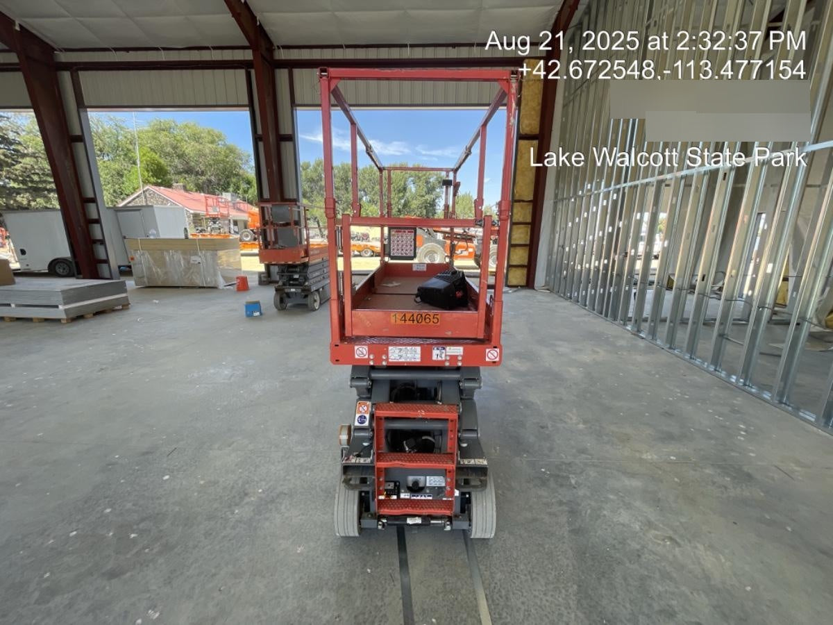 2021 SKYJACK SJ3226