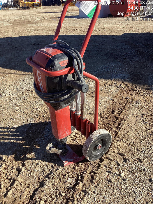 2020 HILTI TE 3000-AVR