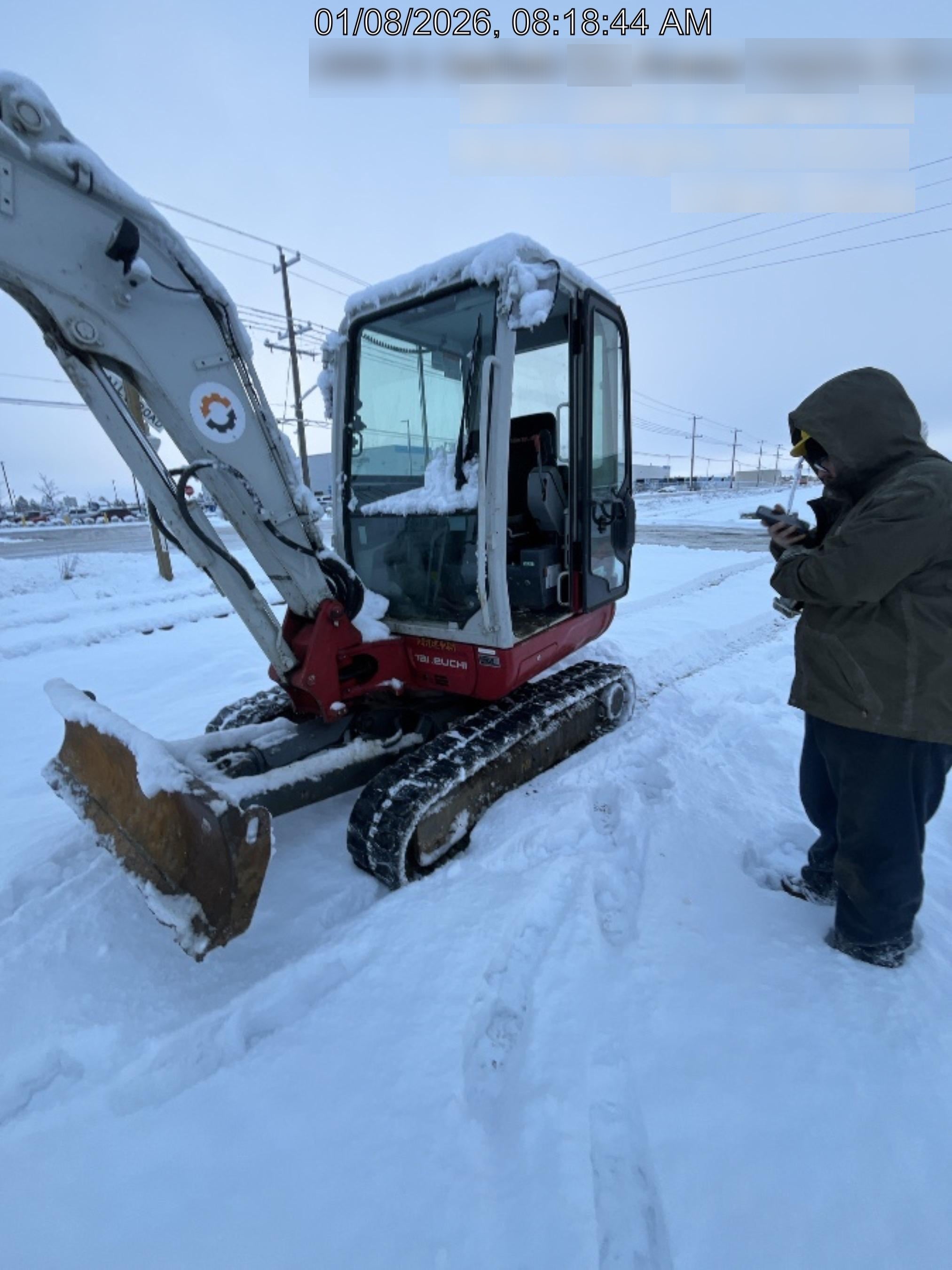2022 TAKEUCHI TB235-2CR