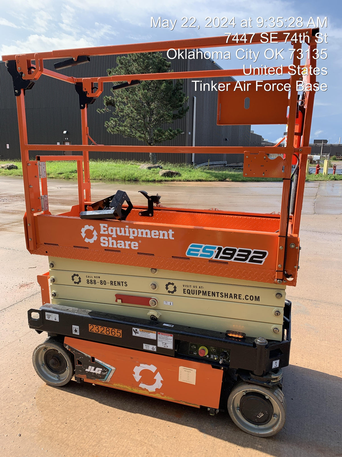 2022 JLG ES1932