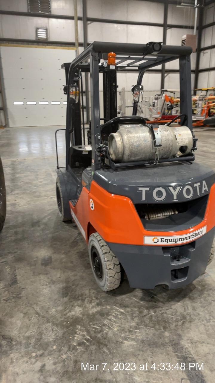 2022 TOYOTA 50-8FGU25