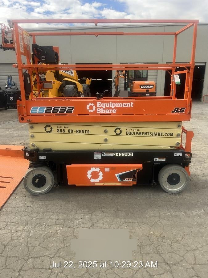 2022 JLG ES2632