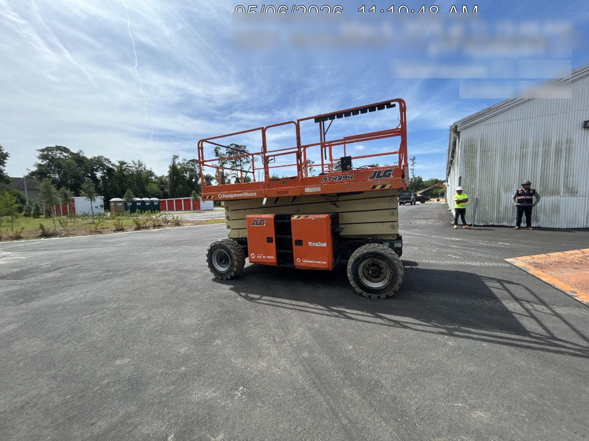 2022 JLG RT4394